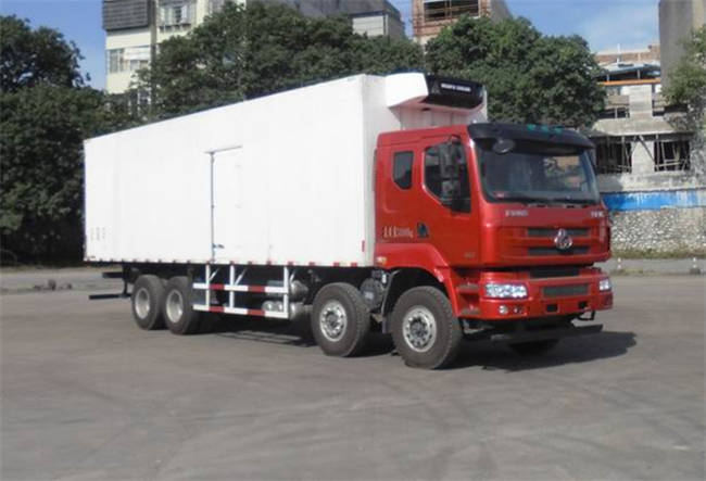 柳汽乘龍前四后八冷藏車(chē)